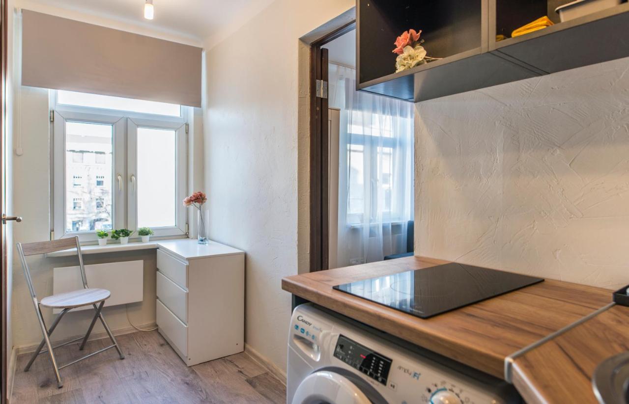 Jelgavas 52 Old Town 5 Min 4 Can Stay Free Parking Self Check In Out Riga Exterior foto